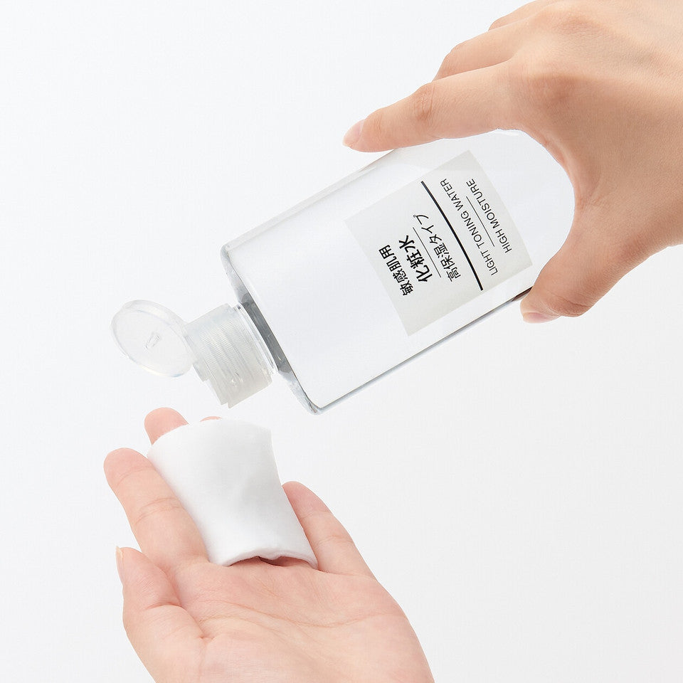 Light Toning Water High Moisture ‐ 400ml