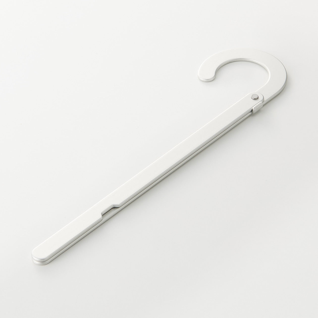 PORTABLE ALUMINIUM HANGER