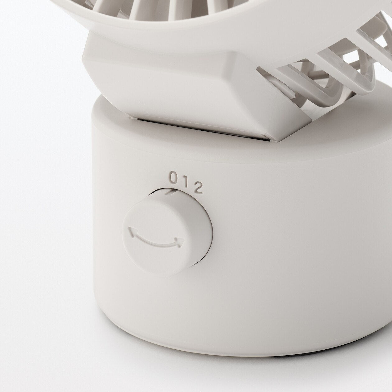 USB Oscillating Desk Fan