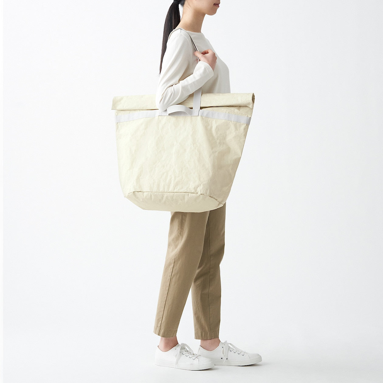 POLYETHYLENE LAUNDRY BAG