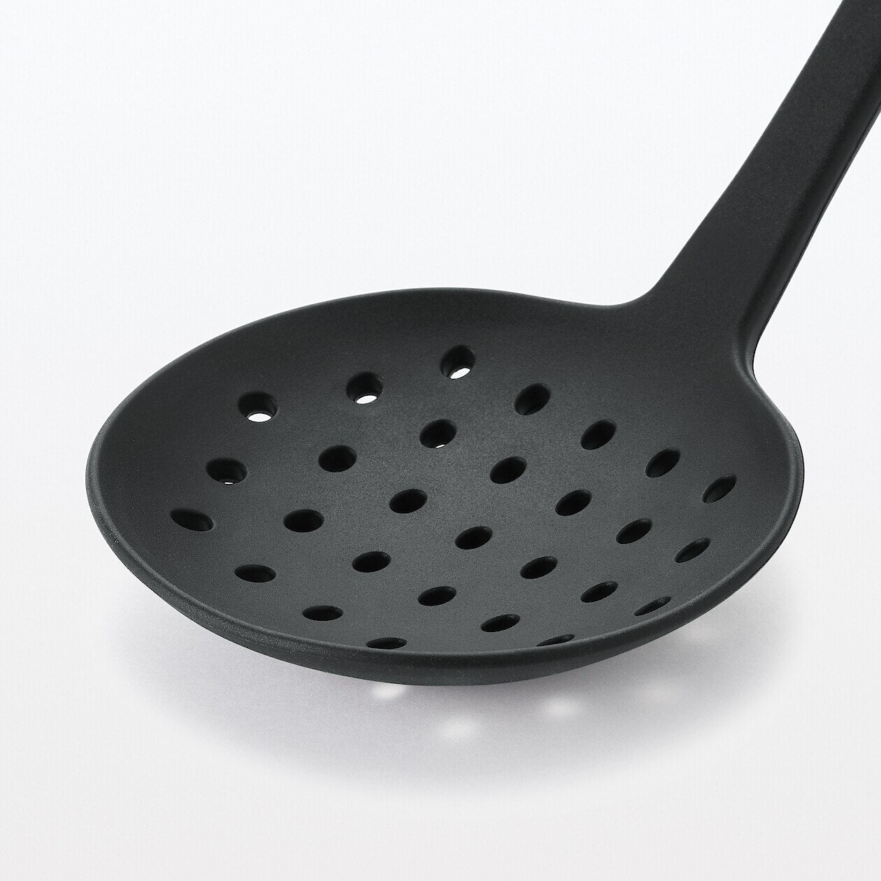 SILICONE PERFORATED SPOON