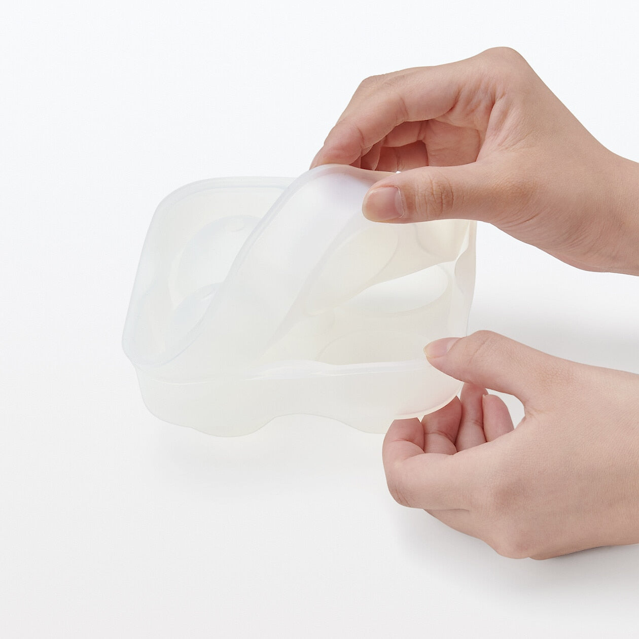 Silicone Ice Cubes Tray Round Transparent 12x12x5cm