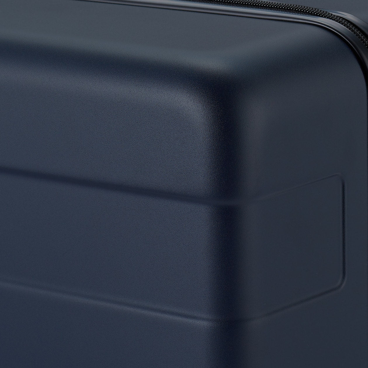 Luggage - Hard Trolley Suitcase 75L