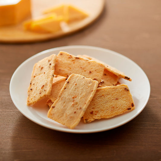 Cheddar & Onion Savoury Biscuits 70g